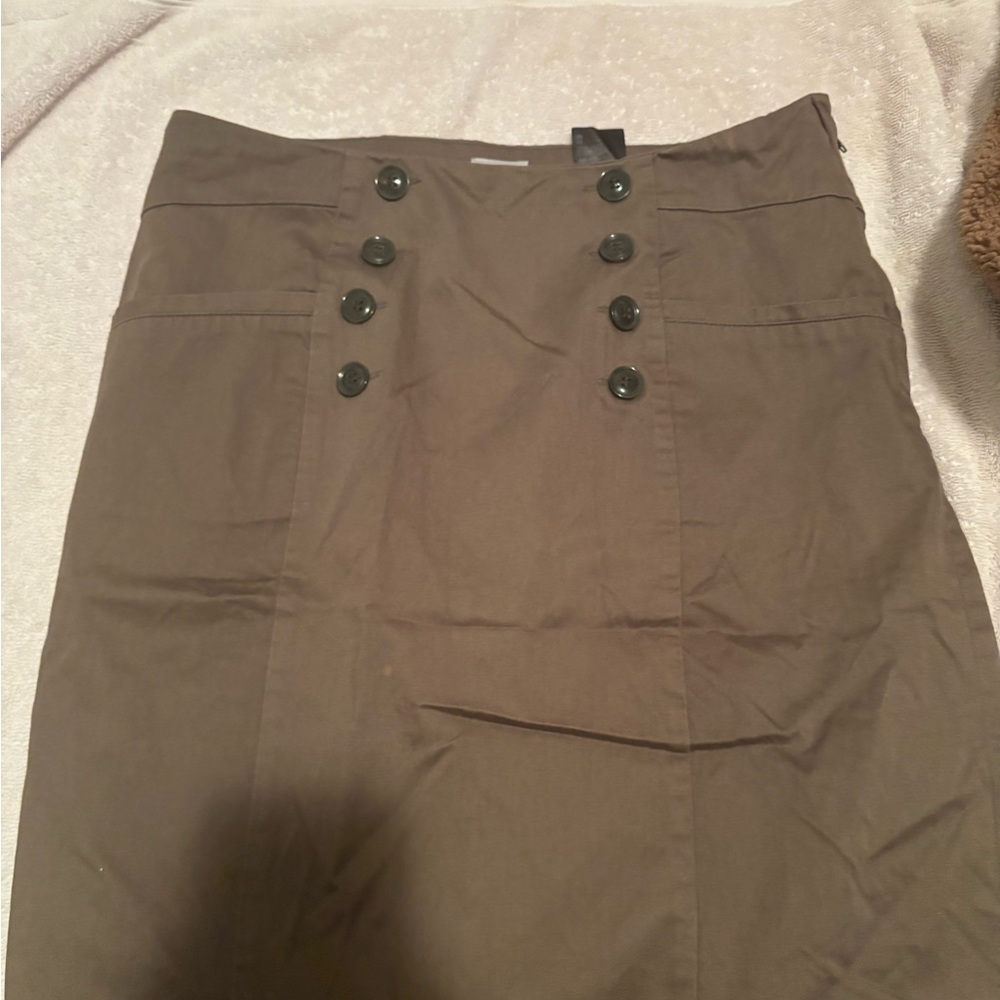 green skirt